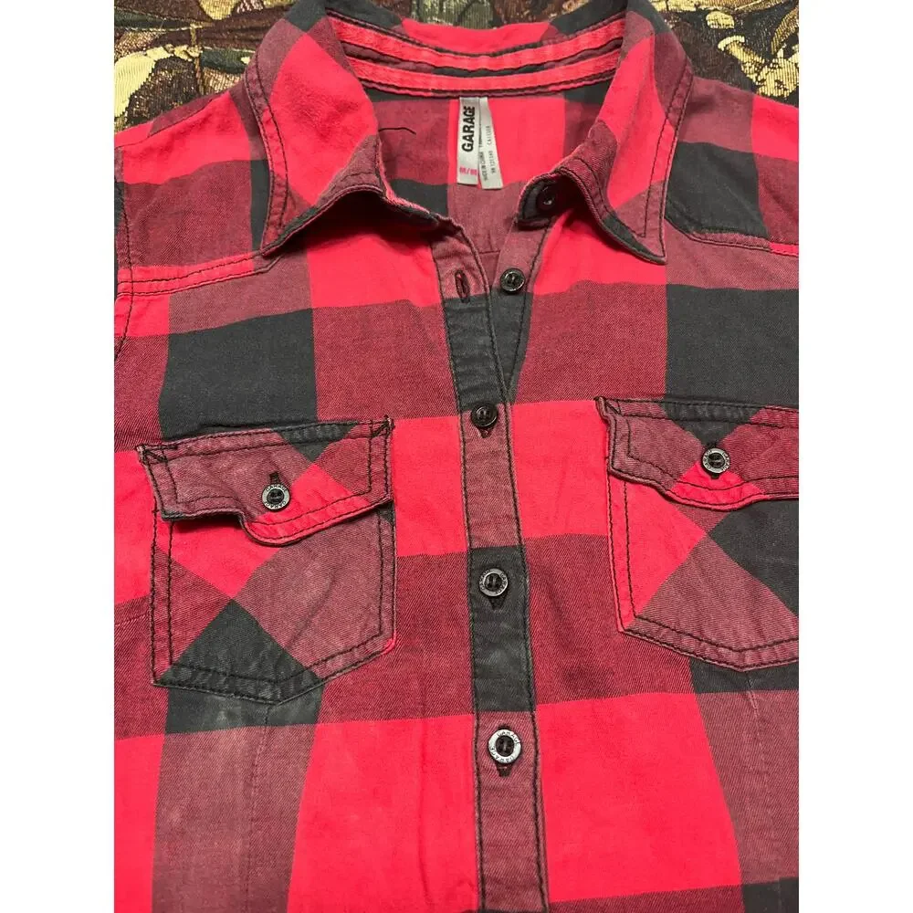 Garage button down - Picture 3 of 5